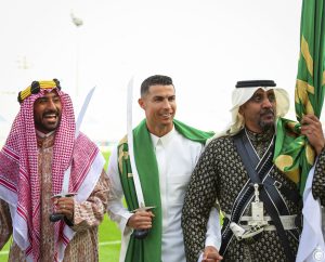 رونالدو يحتفل مع السعودية في يوم التأسيس (الصور من حساب نادي النصر)